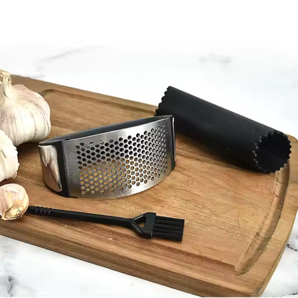 Pampered Stainless Steel Garlic Mincer Press Garlic Peeler Crusher Machine Plastic Rocker Garlic Press Set - Image 2