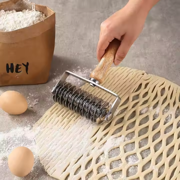 Stainless Steel Pizza Dough Roller Cutter Wheel Bbq Accessories Wooden Handle Peel with Cutters - Image 2