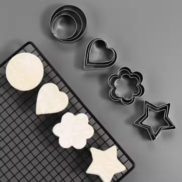 Factory 12pcs Stainless Steel Star Circle Heart Shape Cookie Cutter Cookie Mold Set for Baking - Image 5