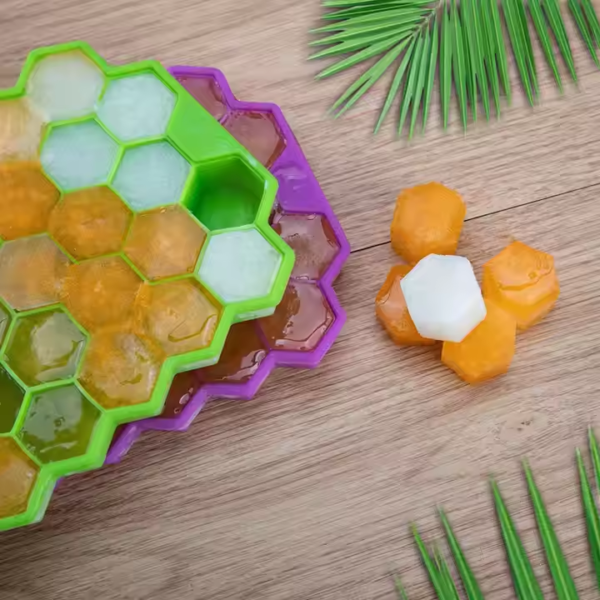 Ice Cube Container Maker Mini Silicone Ice Cube Tray with Lid Cavity Honeycomb Silicone BPA Free 37 with Diamond Design - Image 3